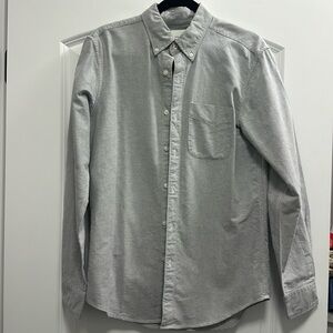 American Eagle Everyday Oxford button up in gray